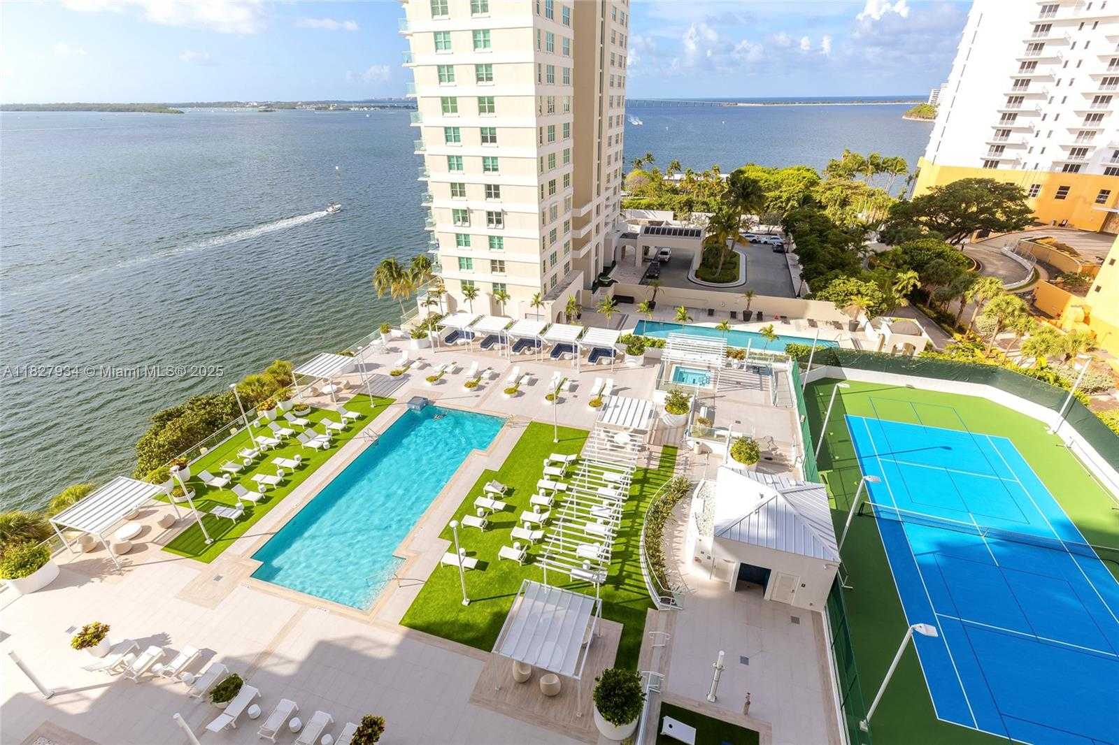 Small Image of 770 CLAUGHTON ISLAND DR #1210, Miami Number 13