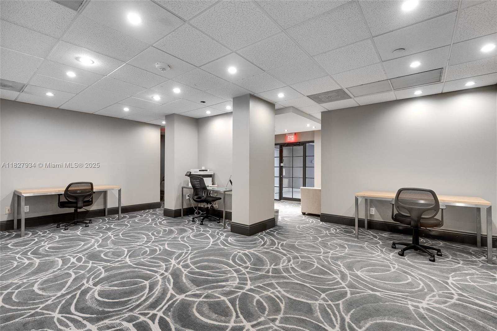 Small Image of 770 CLAUGHTON ISLAND DR #1210, Miami Number 40