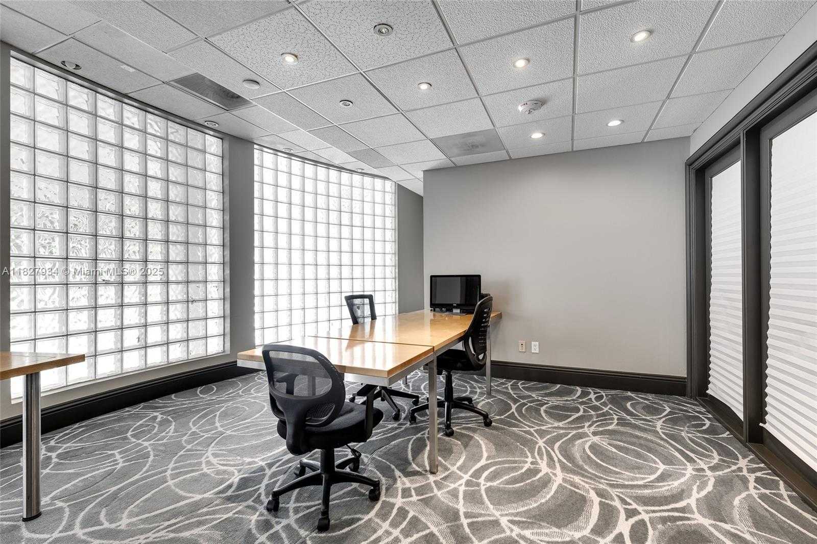 Small Image of 770 CLAUGHTON ISLAND DR #1210, Miami Number 41