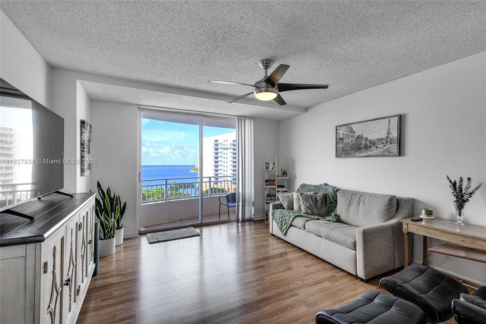 Small Image of 770 CLAUGHTON ISLAND DR #1210, Miami Number 5