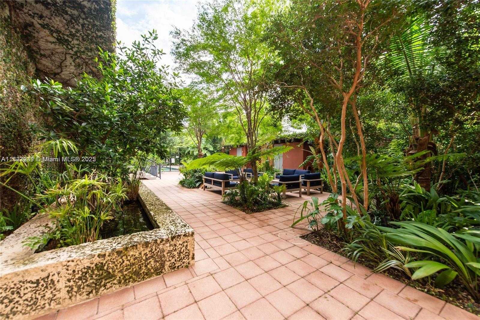 Small Image of 1749 NORTH EAST MIAMI CT #405 & 404, Miami Number 19