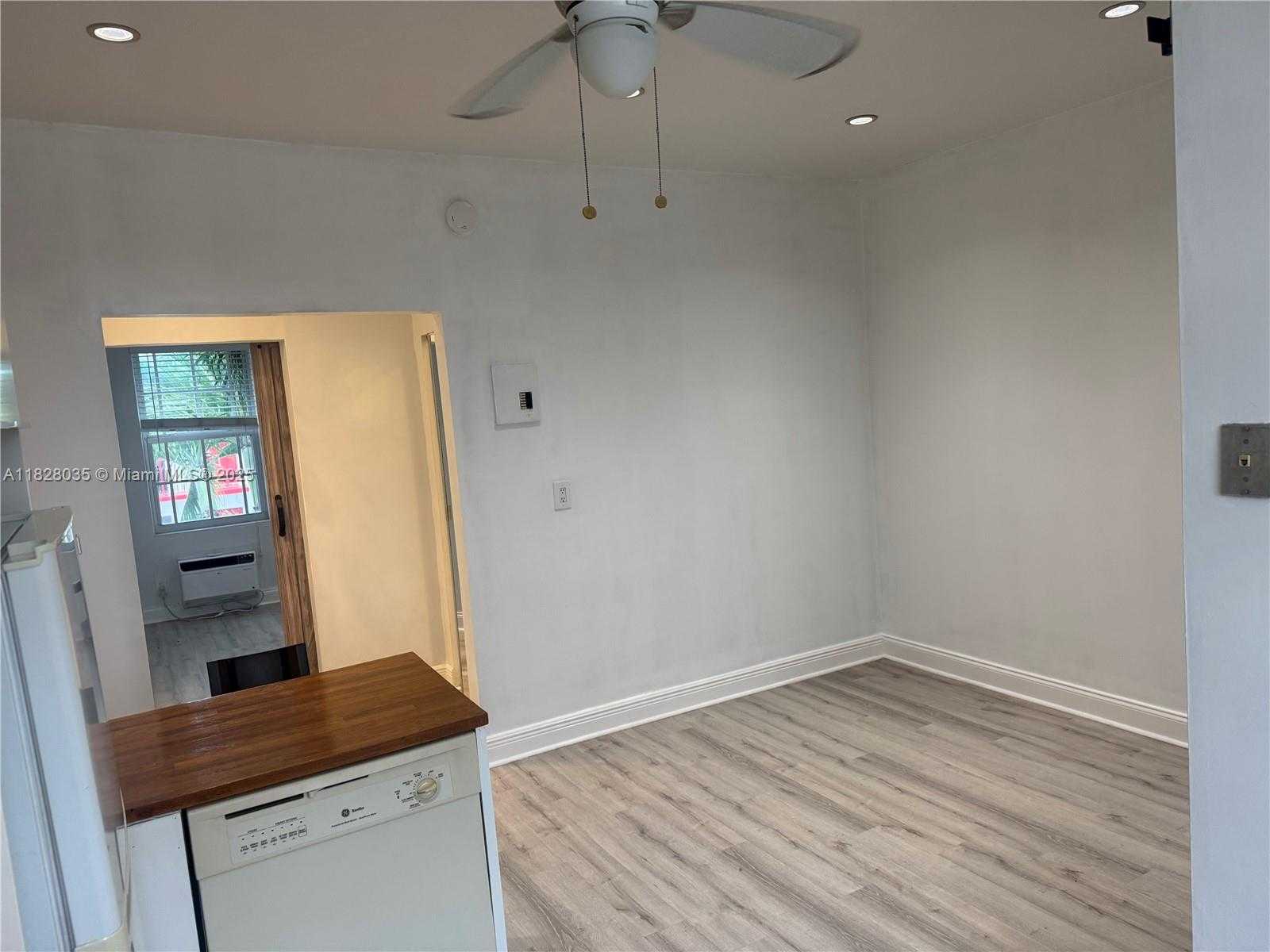 Small Image of 637 12TH ST #6, Miami Beach Number 19