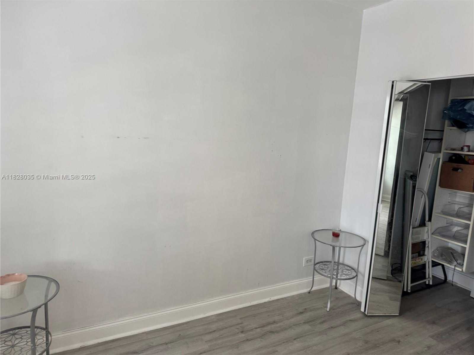 Small Image of 637 12TH ST #6, Miami Beach Number 6