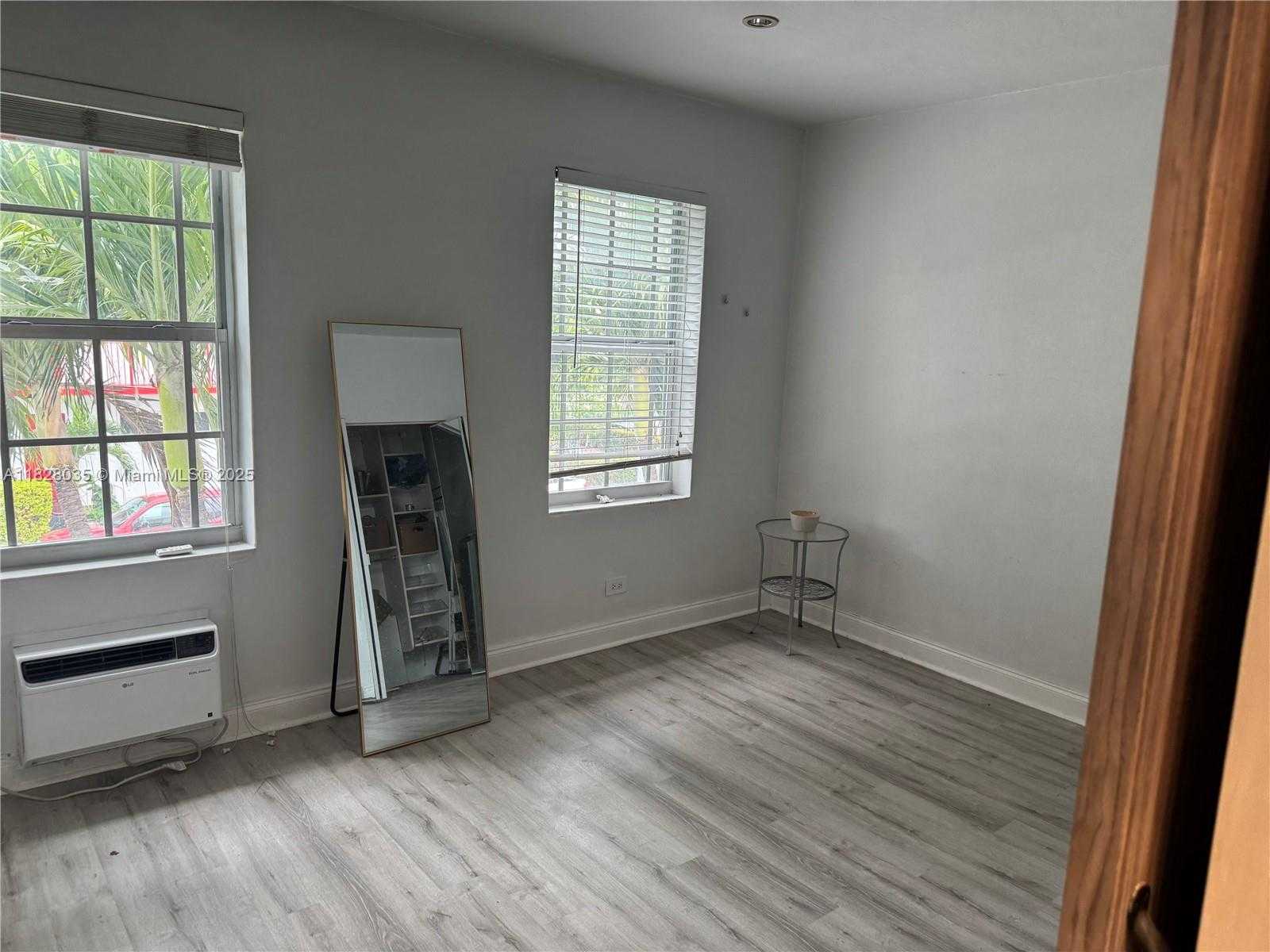 Small Image of 637 12TH ST #6, Miami Beach Number 7