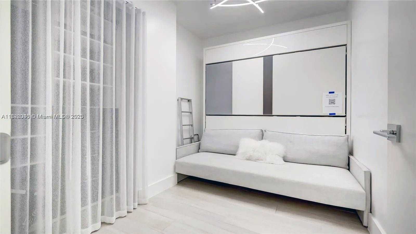 Small Image of 2301 COLLINS AVE #318, Miami Beach Number 10