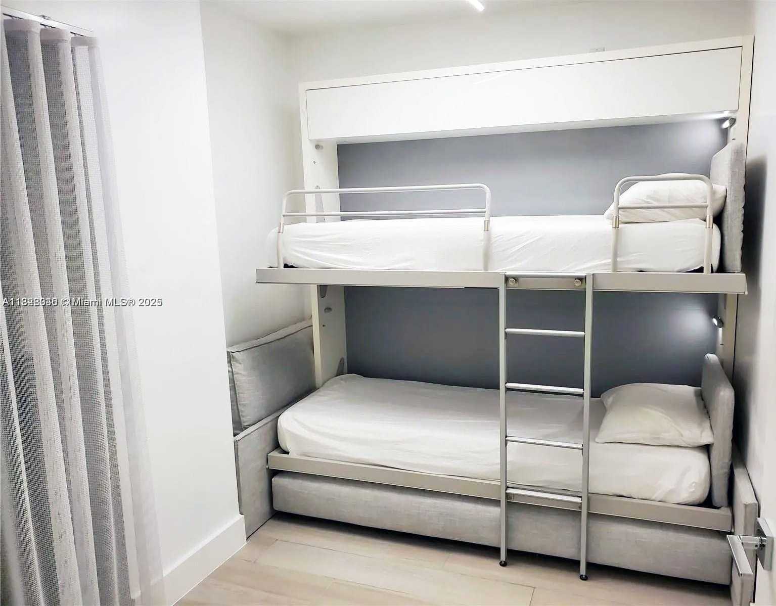 Small Image of 2301 COLLINS AVE #318, Miami Beach Number 11