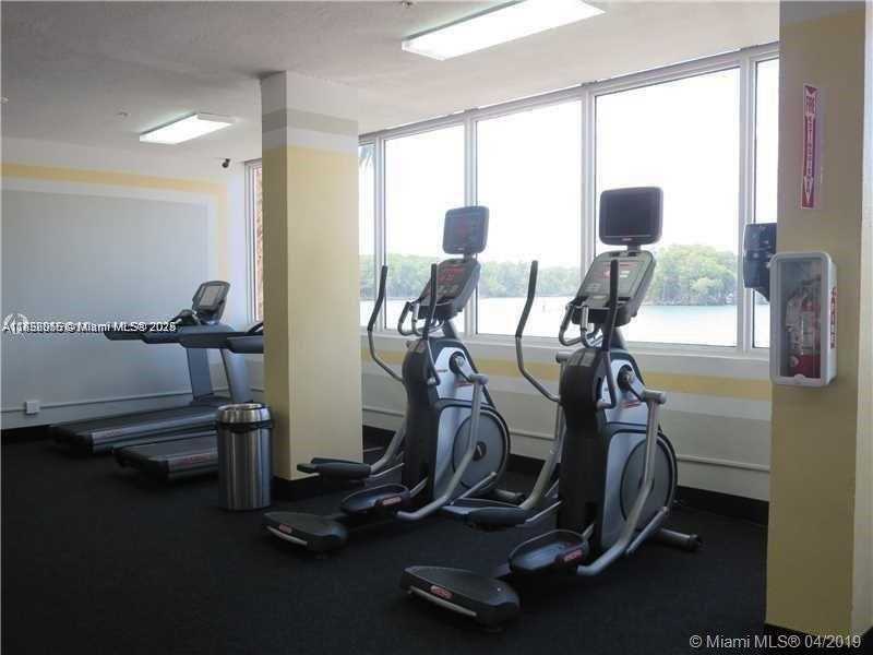 Small Image of 400 KINGS POINT DR #820, Sunny Isles Beach Number 18