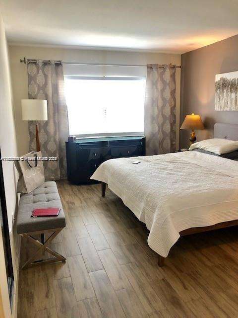 Small Image of 400 KINGS POINT DR #820, Sunny Isles Beach Number 6