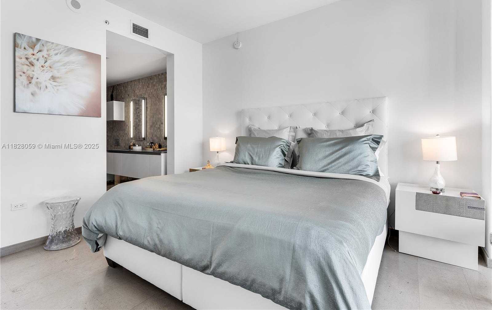 Small Image of 88 SOUTH WEST 7TH ST #1008, Miami Number 15
