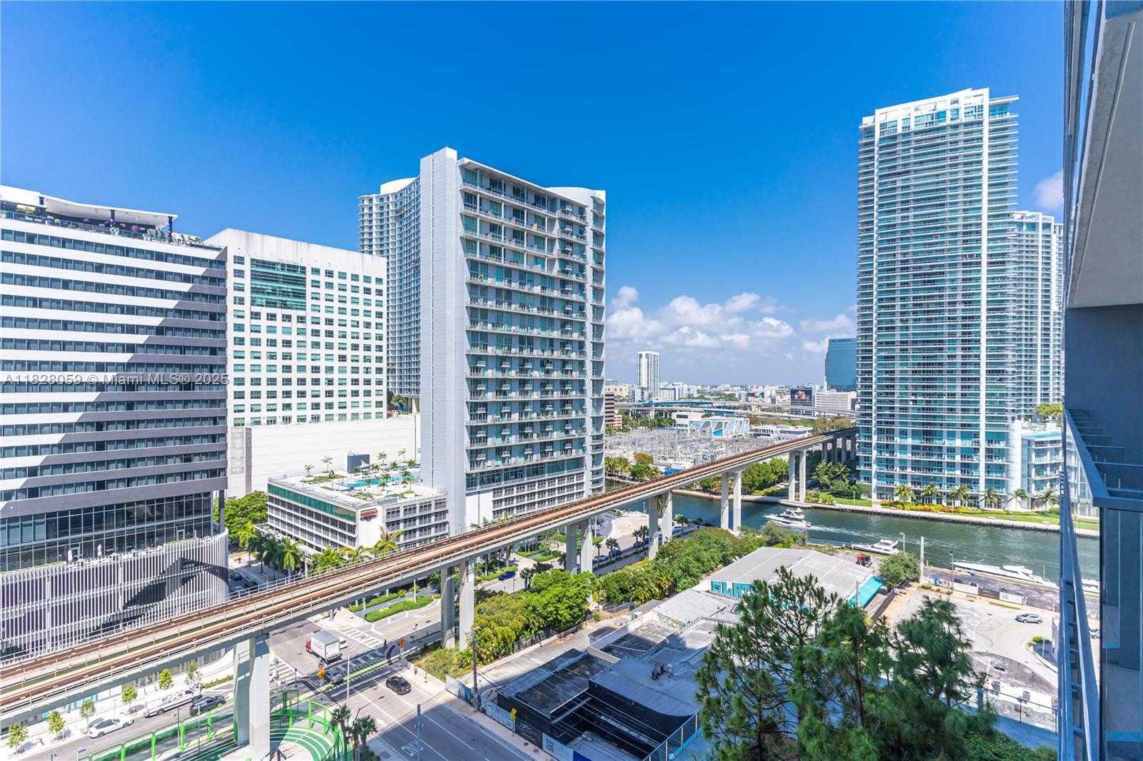 Small Image of 88 SOUTH WEST 7TH ST #1008, Miami Number 44