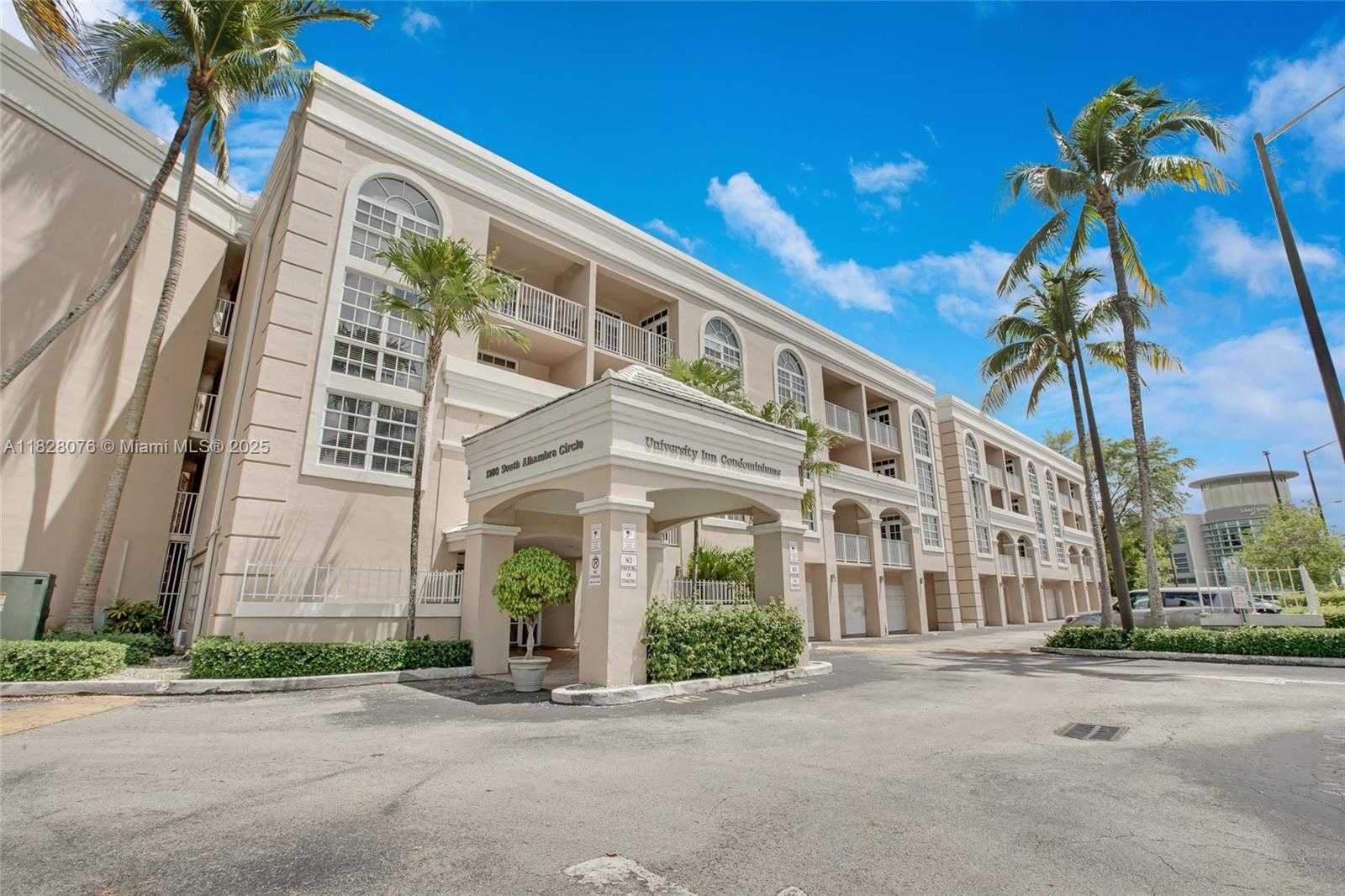 Small Image of 1280 SOUTH ALHAMBRA CIR #2206, Coral Gables Number 18