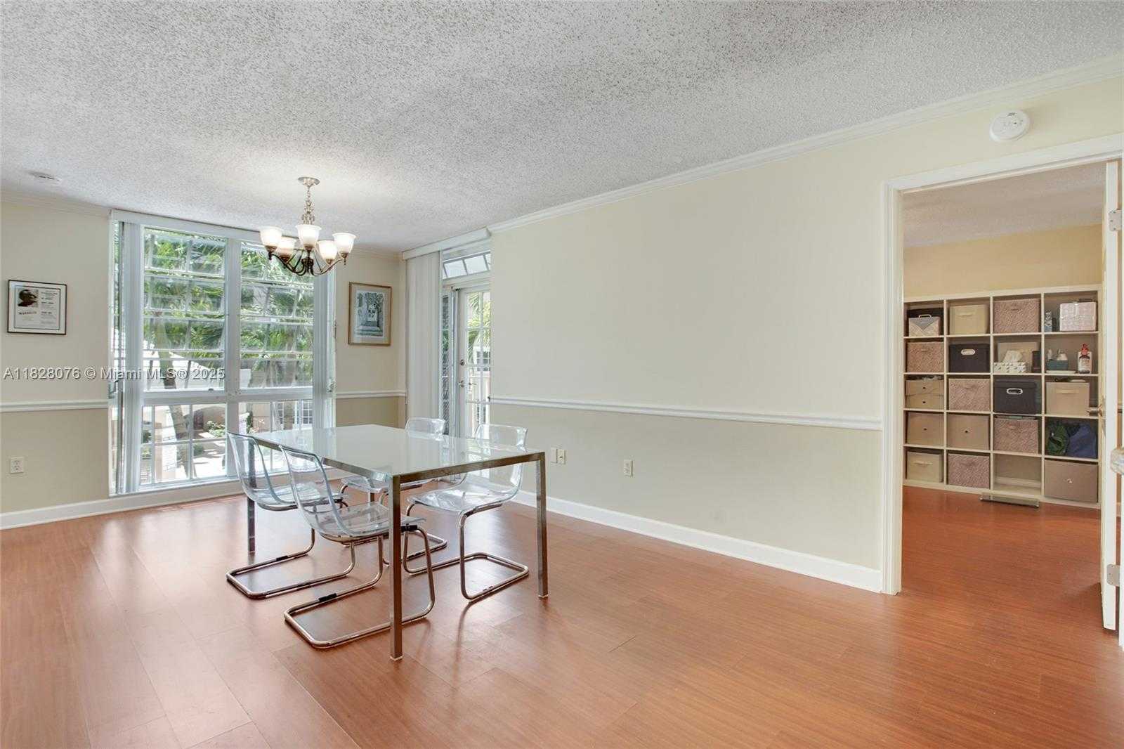 Small Image of 1280 SOUTH ALHAMBRA CIR #2206, Coral Gables Number 4