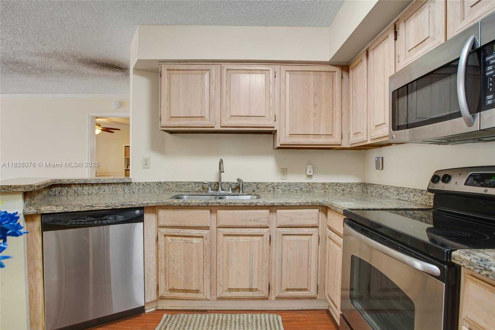 Small Image of 1280 SOUTH ALHAMBRA CIR #2206, Coral Gables Number 9