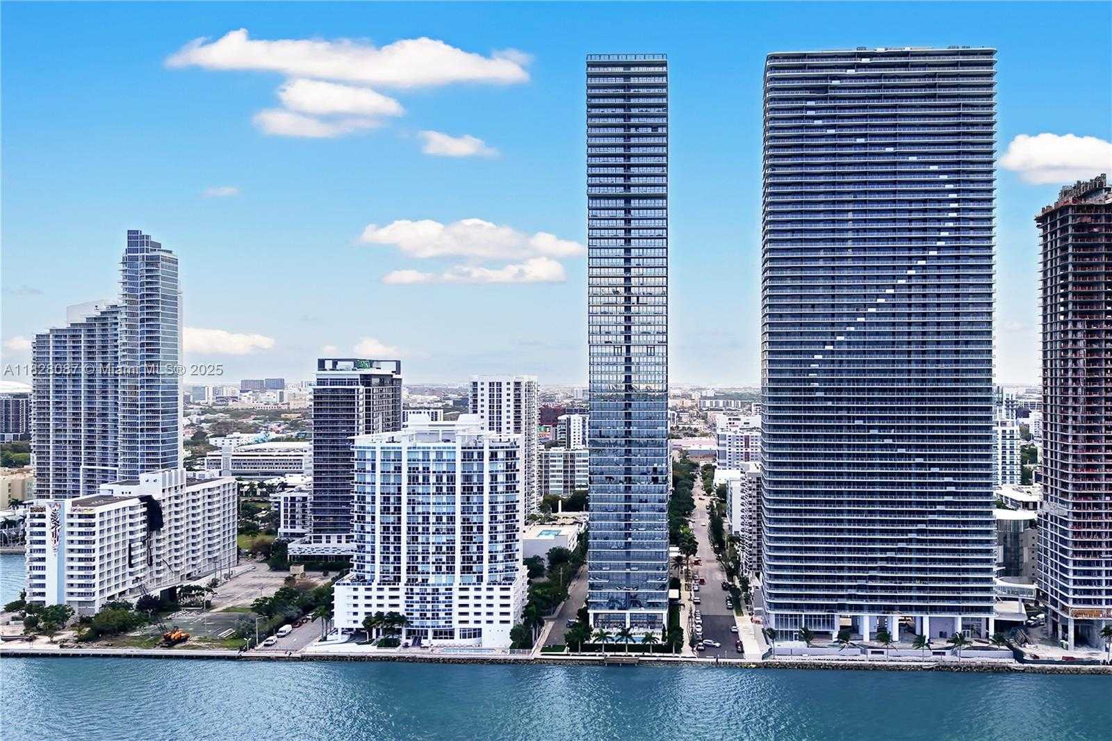 Small Image of 788 NE 23rd St, Miami, FL 33137, USA Number 43