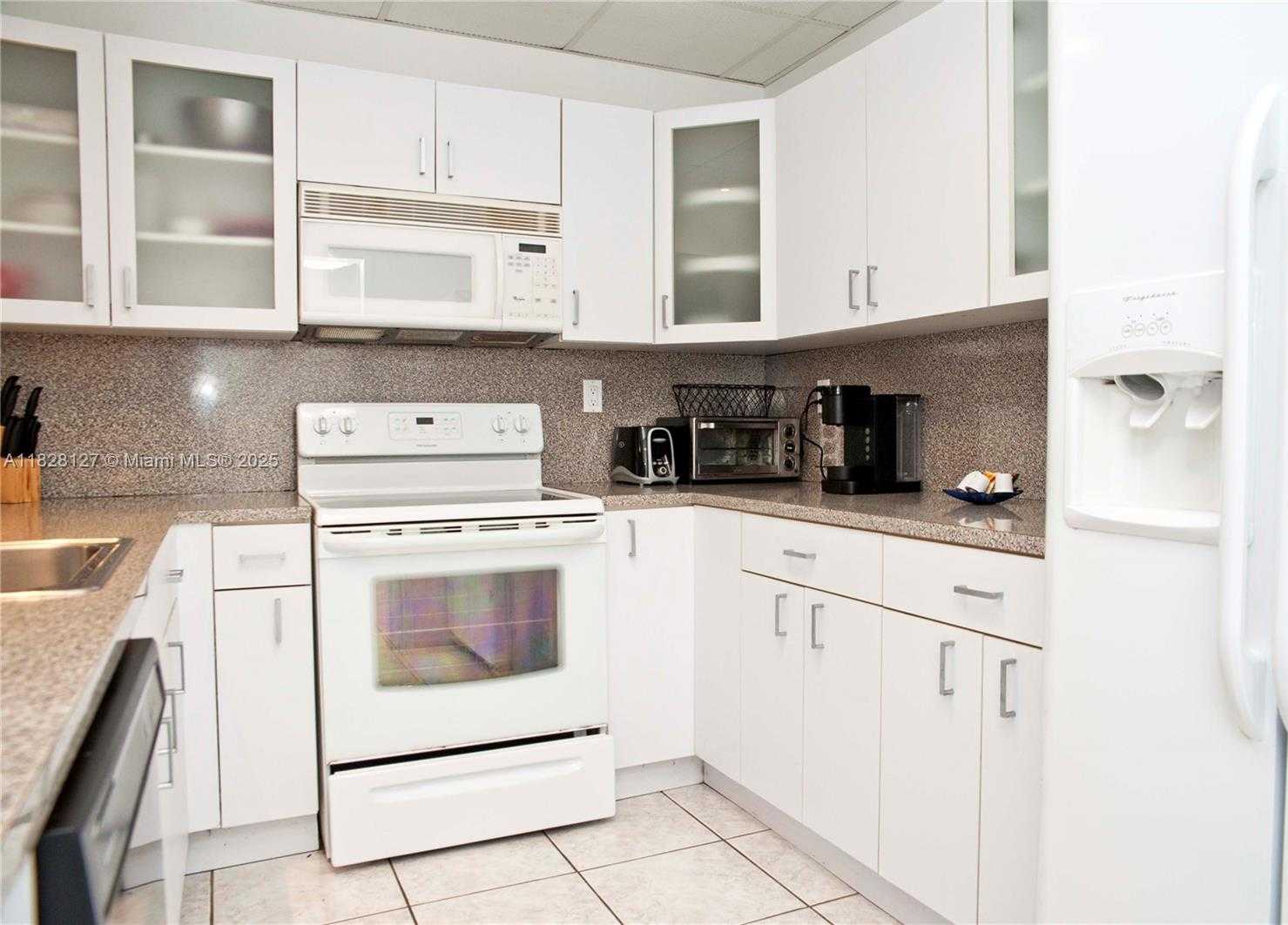 Small Image of 3725 SOUTH OCEAN DR #717, Hollywood Number 19