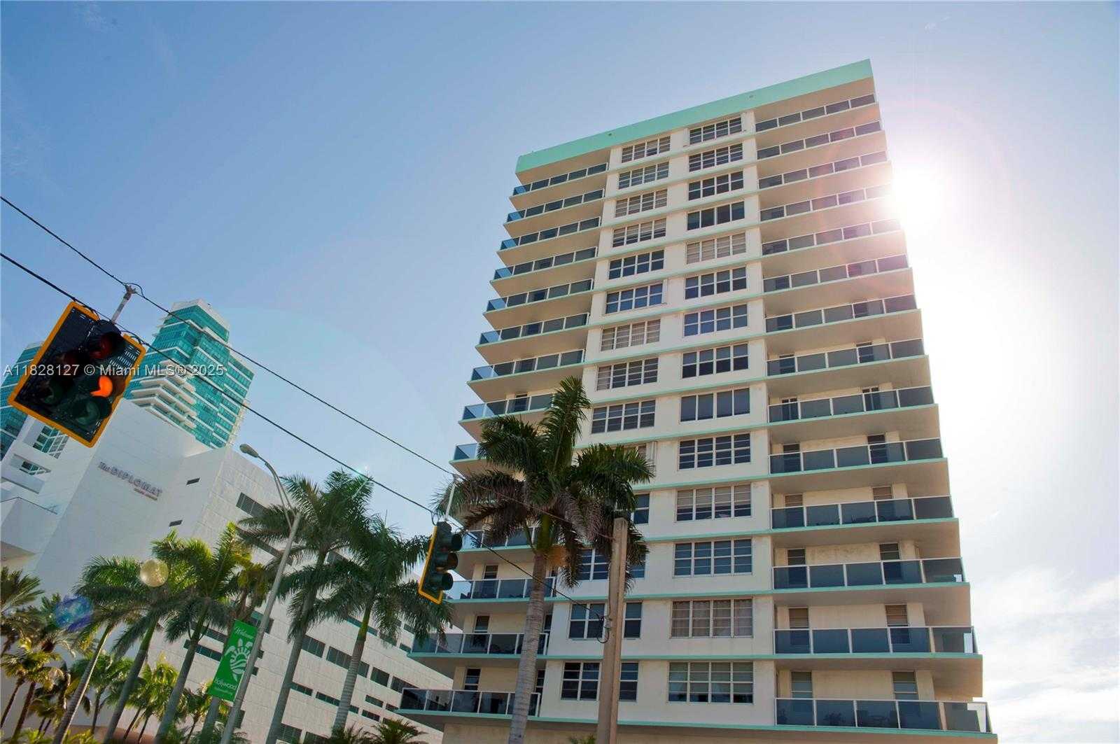 Small Image of 3725 SOUTH OCEAN DR #717, Hollywood Number 2