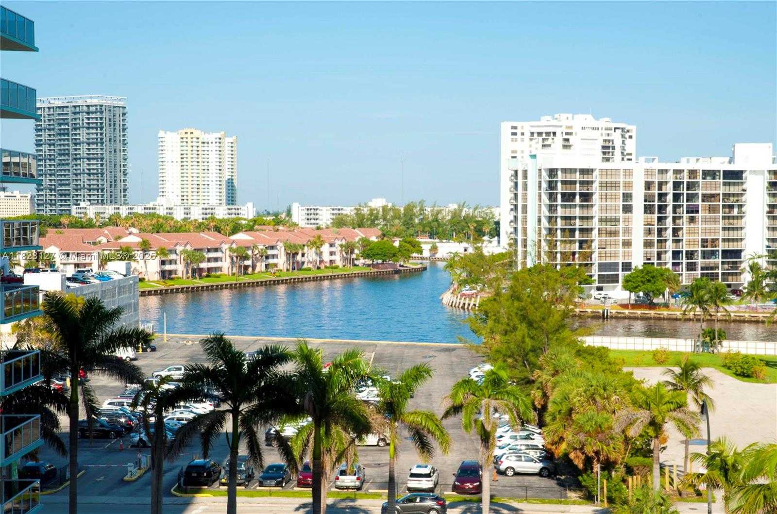 Small Image of 3725 SOUTH OCEAN DR #717, Hollywood Number 3