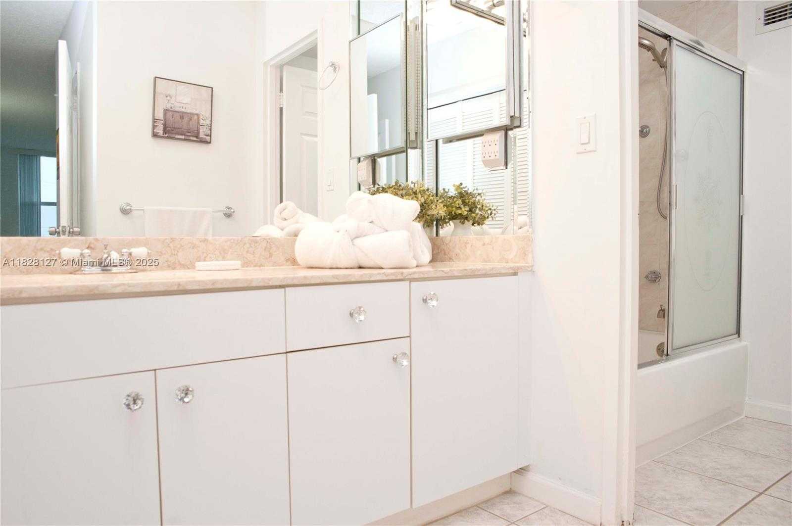 Small Image of 3725 SOUTH OCEAN DR #717, Hollywood Number 34