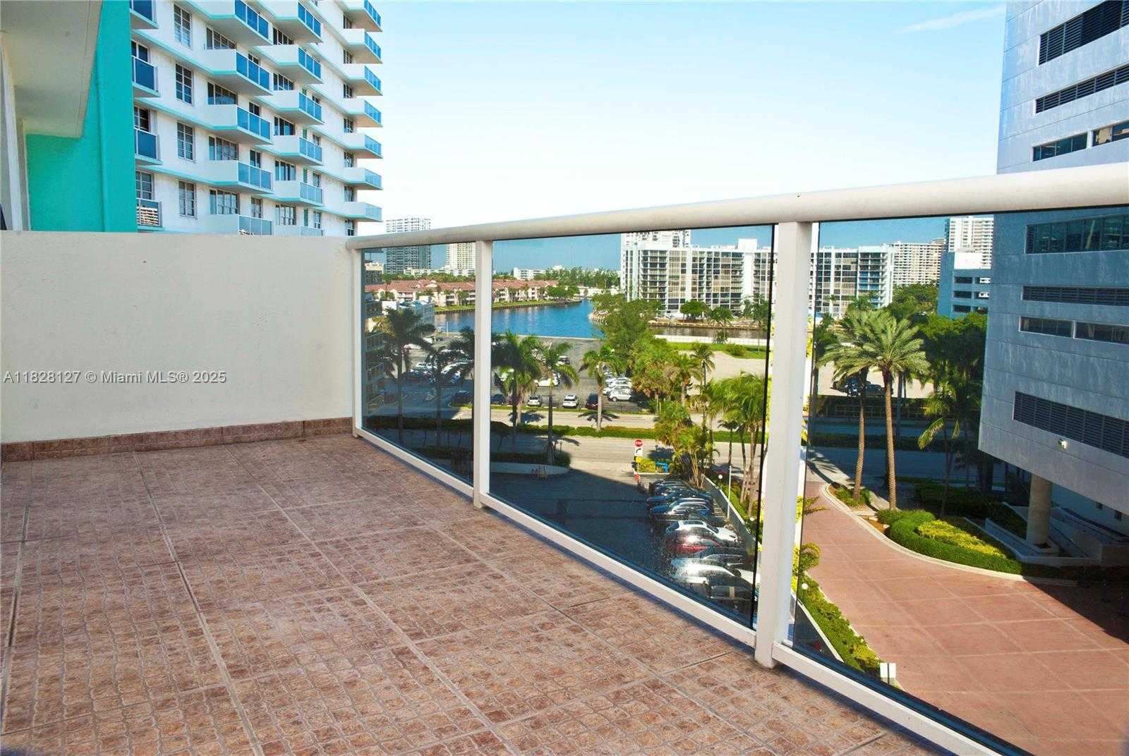 Small Image of 3725 SOUTH OCEAN DR #717, Hollywood Number 42