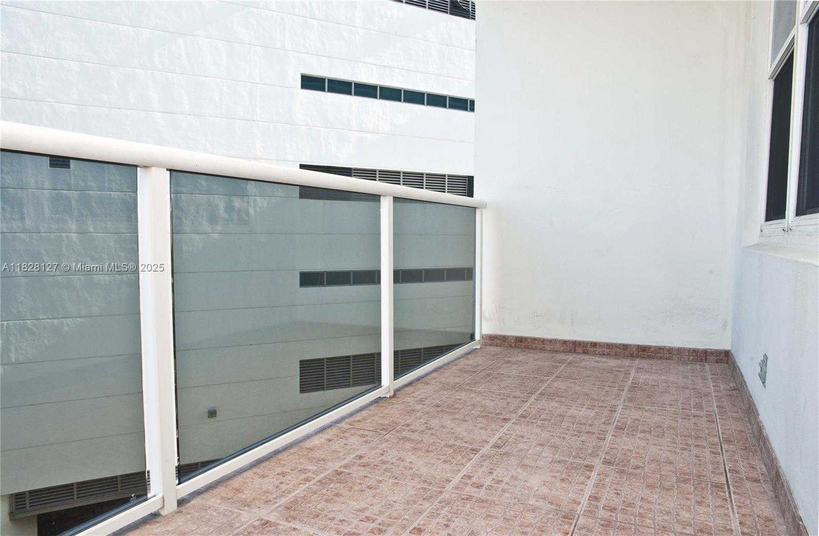 Small Image of 3725 SOUTH OCEAN DR #717, Hollywood Number 45