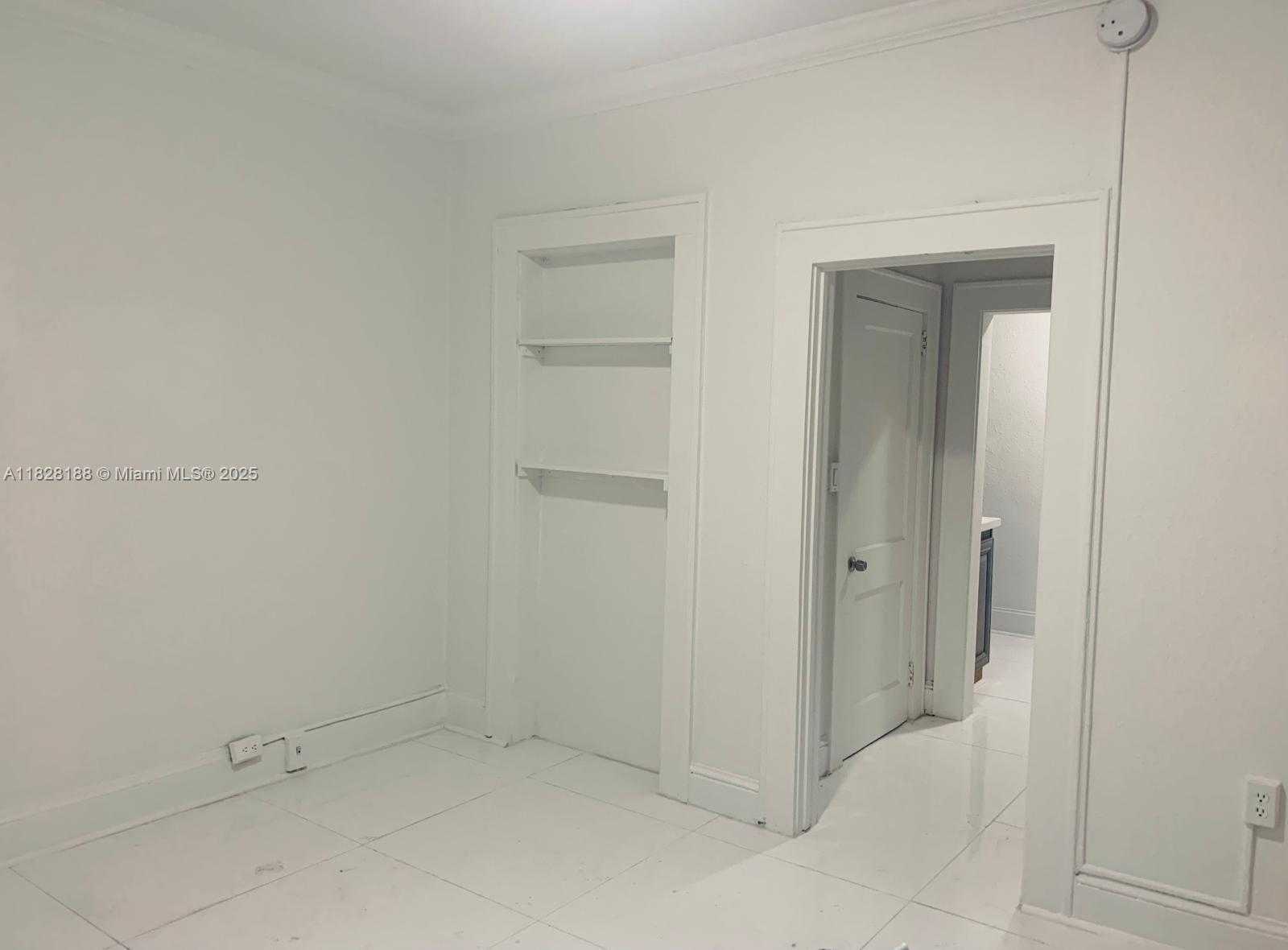 Small Image of 126 MENDOZA AVE #1, Coral Gables Number 11
