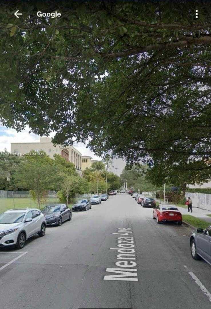 Small Image of 126 MENDOZA AVE #1, Coral Gables Number 3
