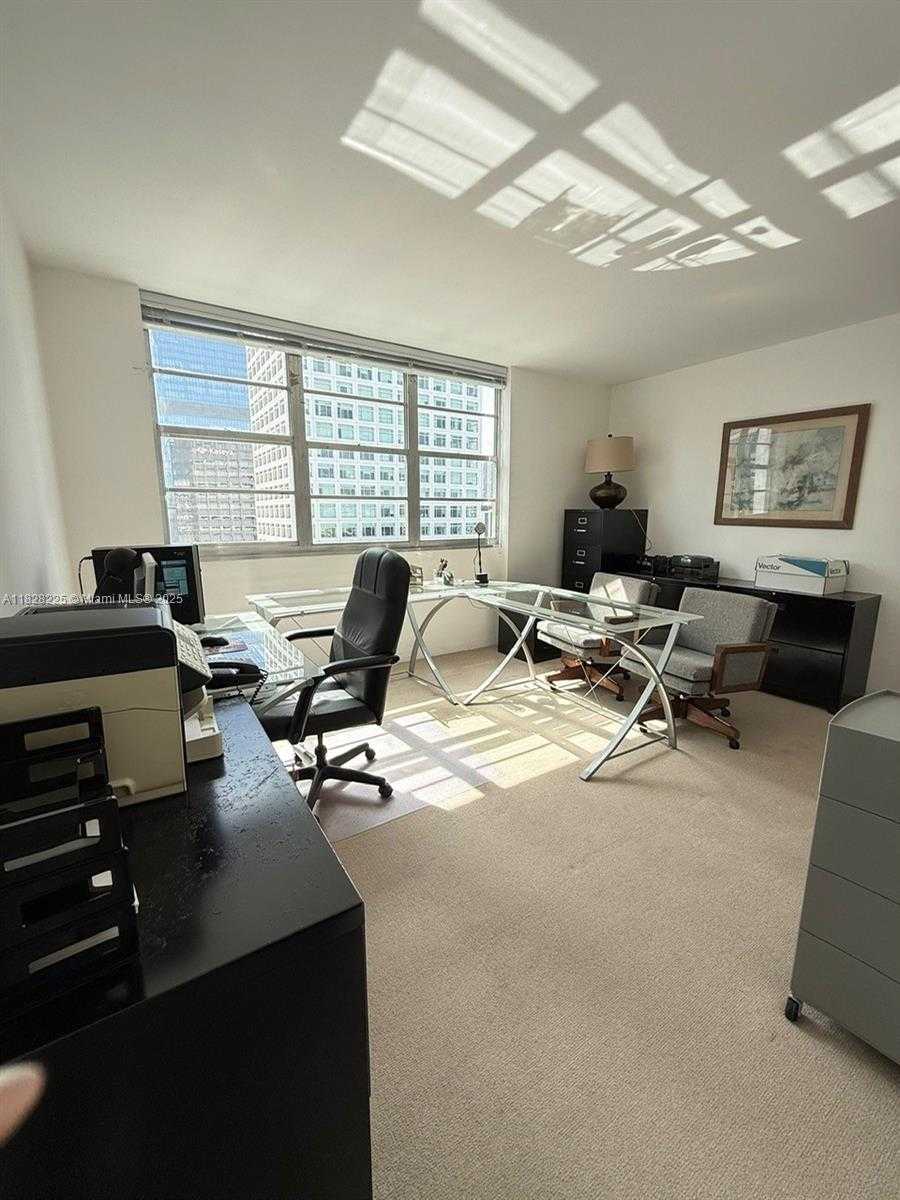 Small Image of 825 BRICKELL BAY DR #1548, Miami Number 10