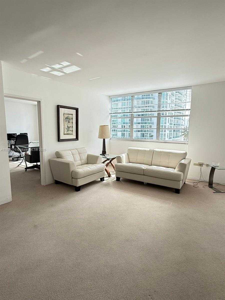 Small Image of 825 BRICKELL BAY DR #1548, Miami Number 2
