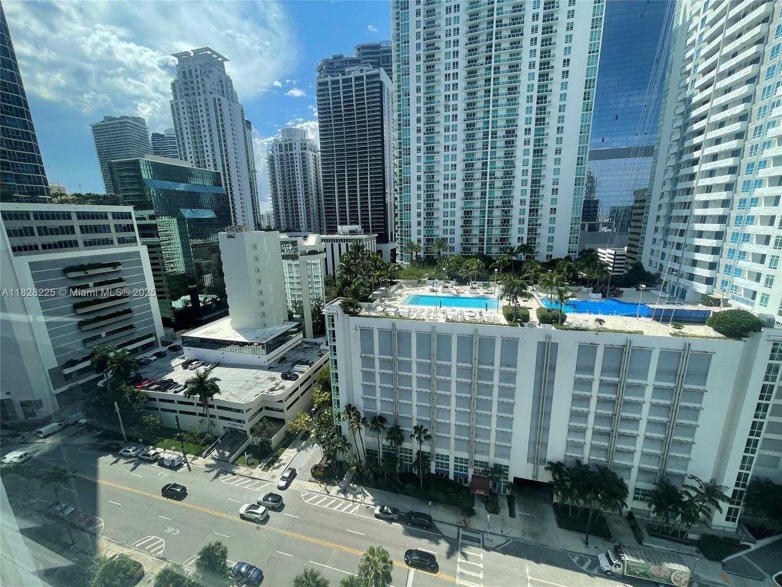 Small Image of 825 BRICKELL BAY DR #1548, Miami Number 21