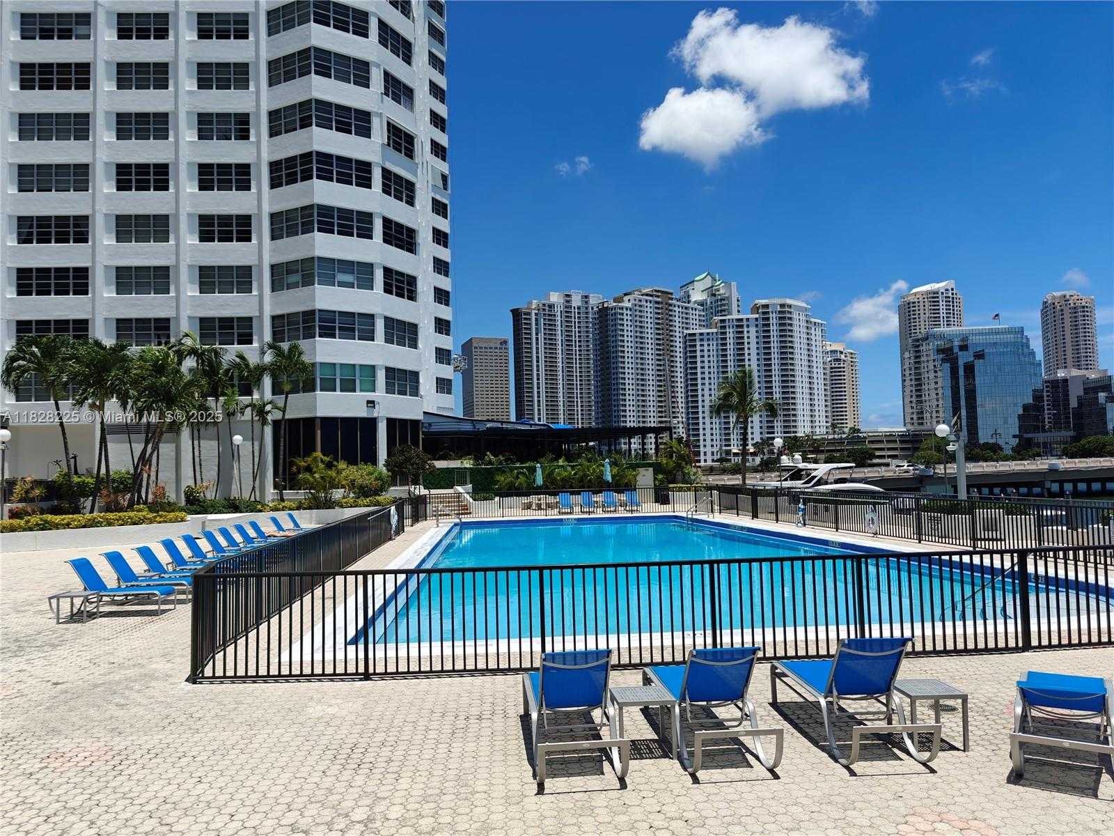 Small Image of 825 BRICKELL BAY DR #1548, Miami Number 38