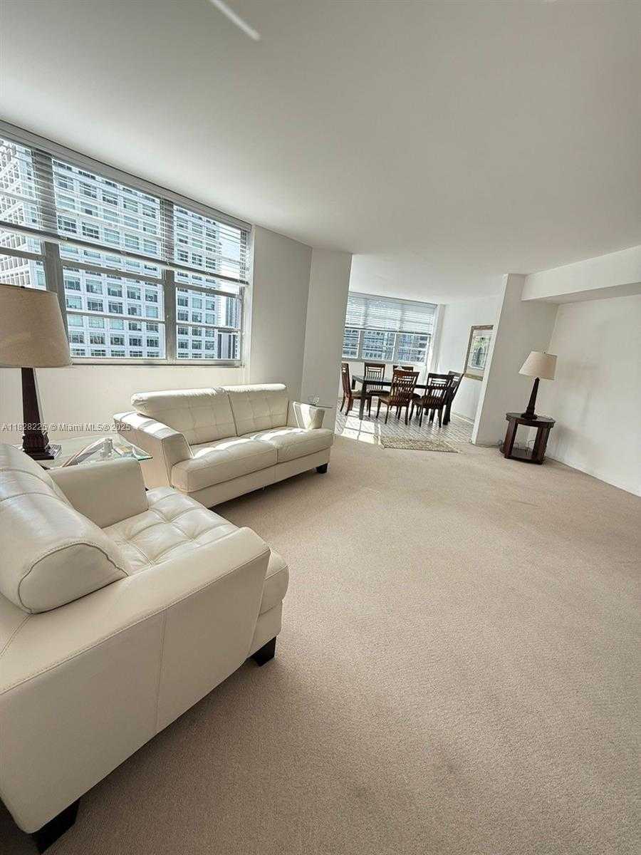 Small Image of 825 BRICKELL BAY DR #1548, Miami Number 5