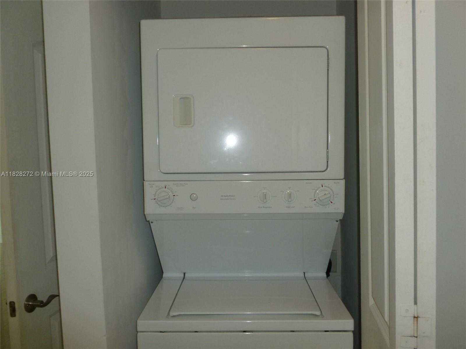 Small Image of 7350 SOUTH WEST 89TH ST #808S, Miami Number 12