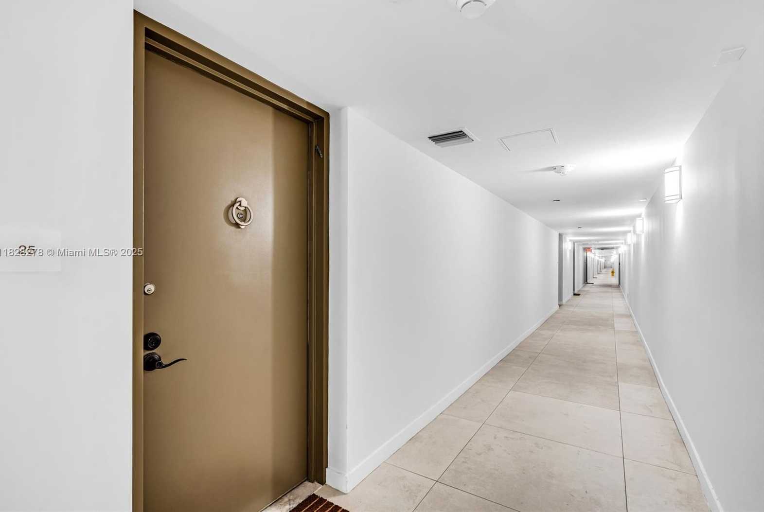 Small Image of 20367 WEST COUNTRY CLUB DR #L25, Aventura Number 19