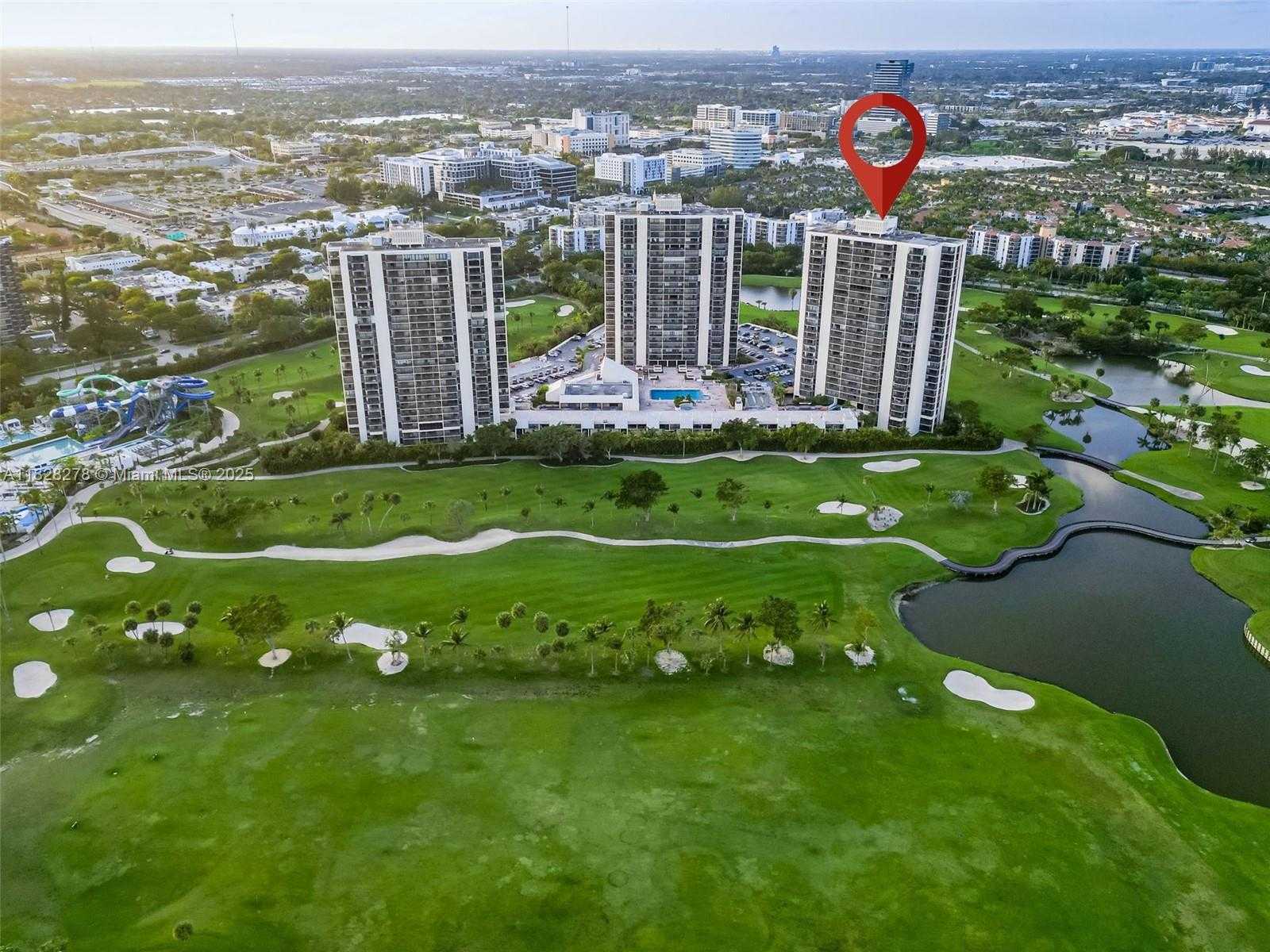 Small Image of 20367 WEST COUNTRY CLUB DR #L25, Aventura Number 25