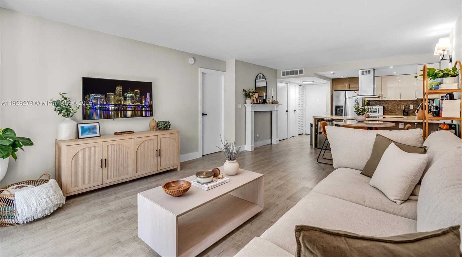 Small Image of 20367 WEST COUNTRY CLUB DR #L25, Aventura Number 7