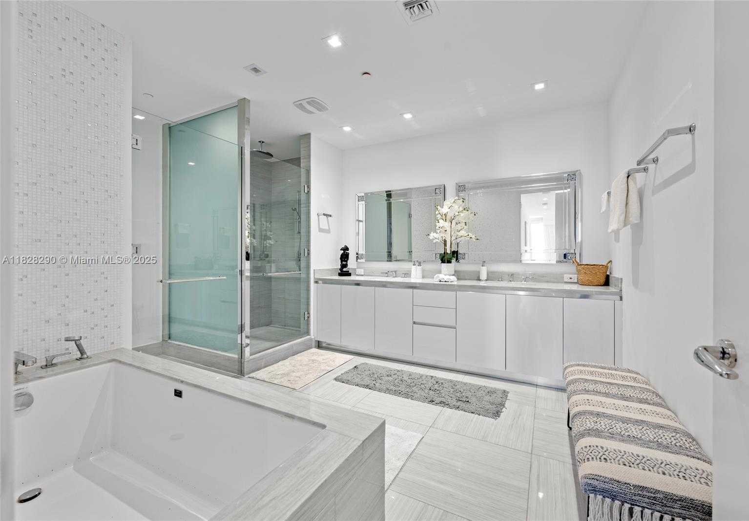 Small Image of 16901 COLLINS AVE #503, Sunny Isles Beach Number 31