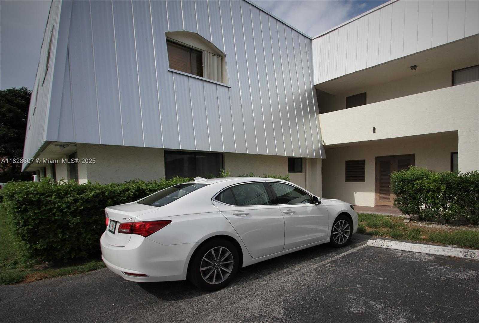 Small Image of 825 NORTH WEST 13TH ST #1110, Boca Raton Number 9