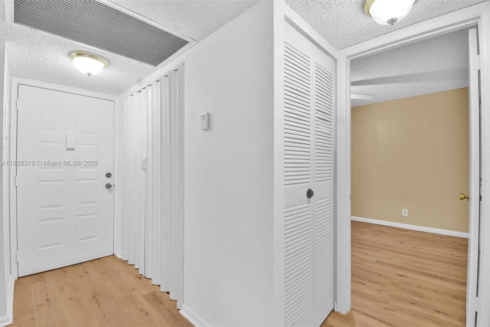 Small Image of 10501 WEST BROWARD BLVD #304, Plantation Number 13