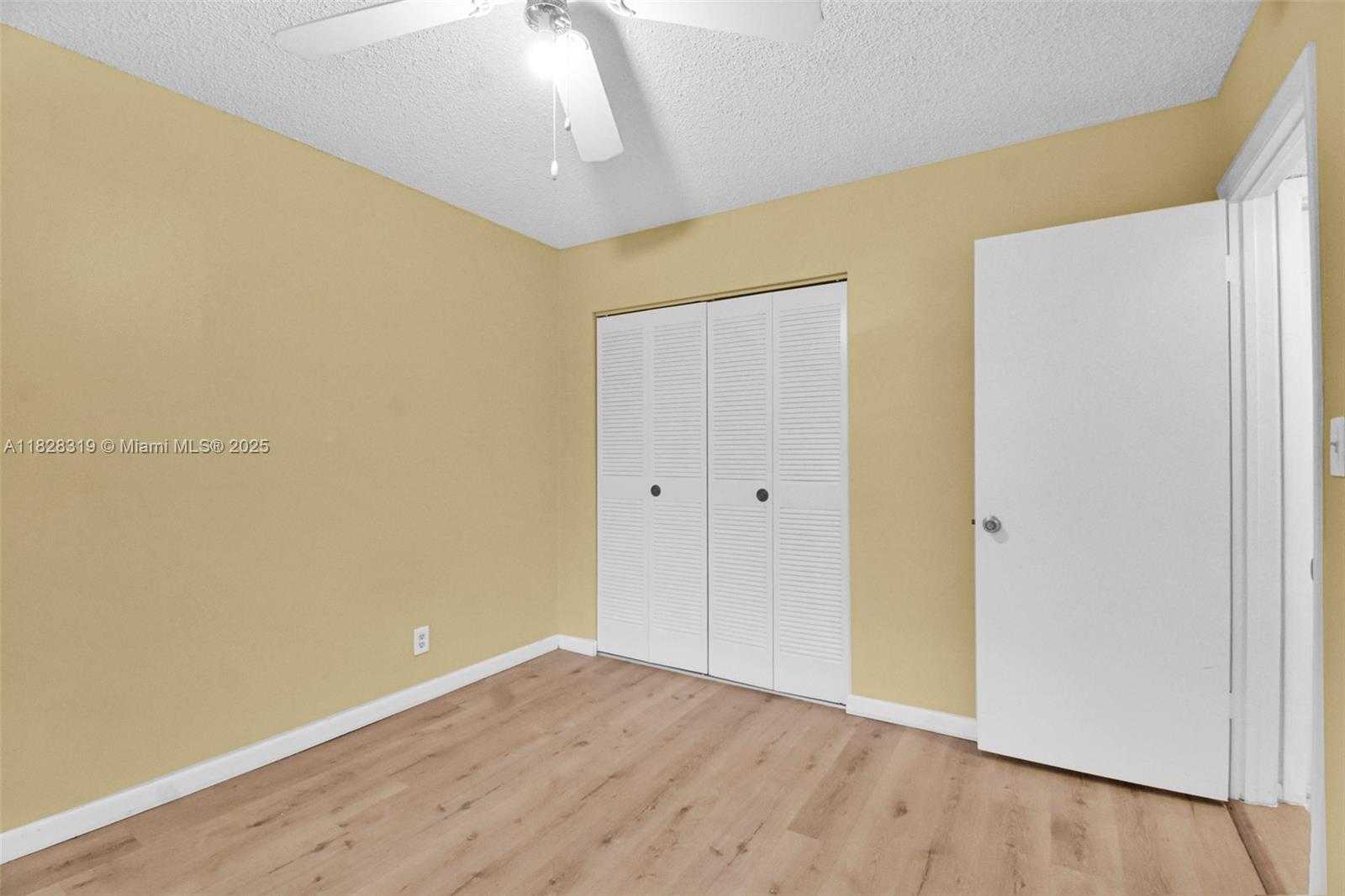Small Image of 10501 WEST BROWARD BLVD #304, Plantation Number 23