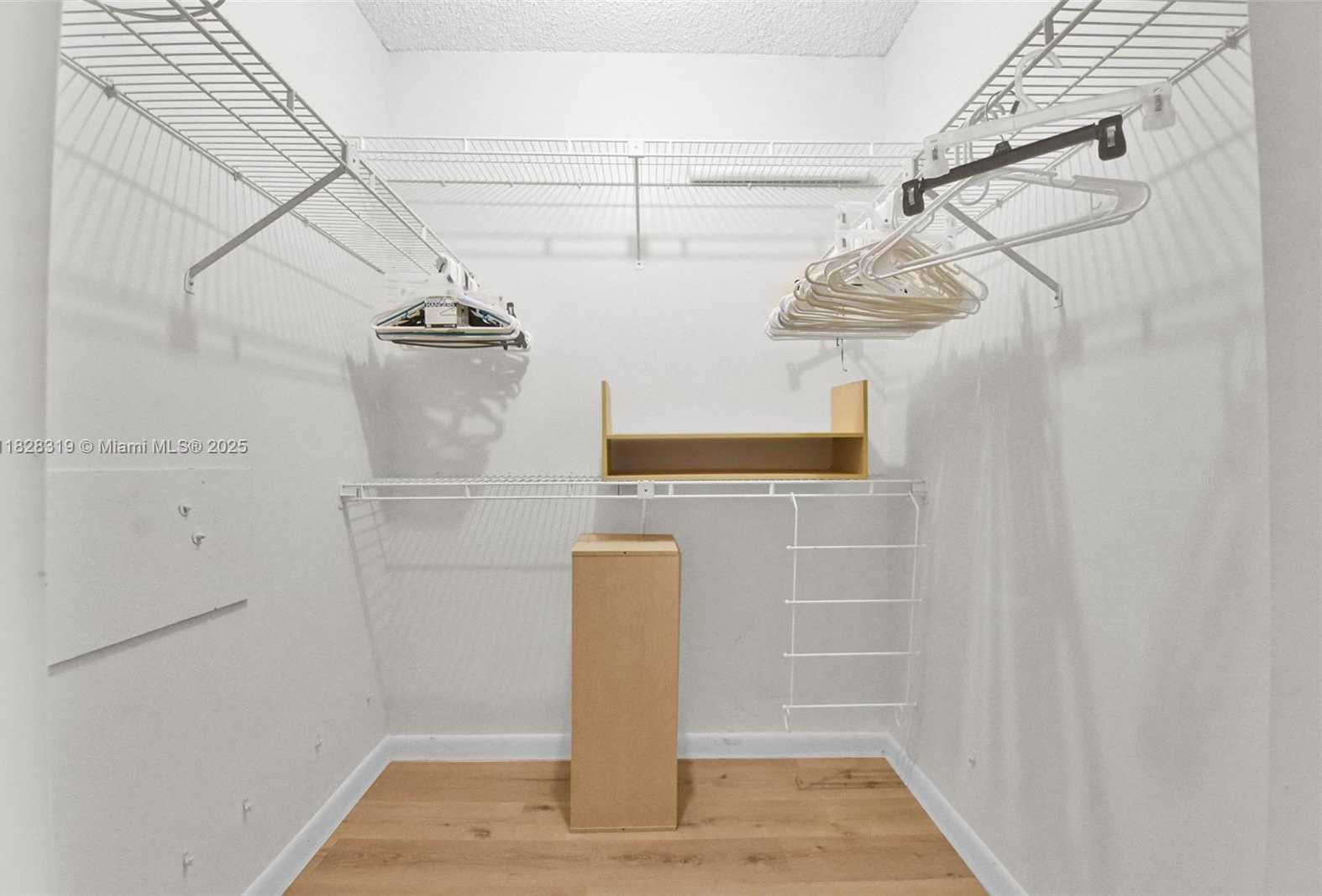 Small Image of 10501 WEST BROWARD BLVD #304, Plantation Number 35