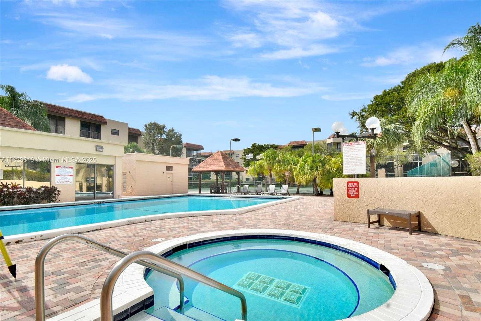 Small Image of 10501 WEST BROWARD BLVD #304, Plantation Number 36