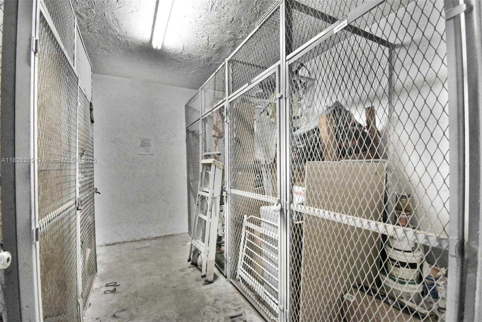 Small Image of 10501 WEST BROWARD BLVD #304, Plantation Number 48