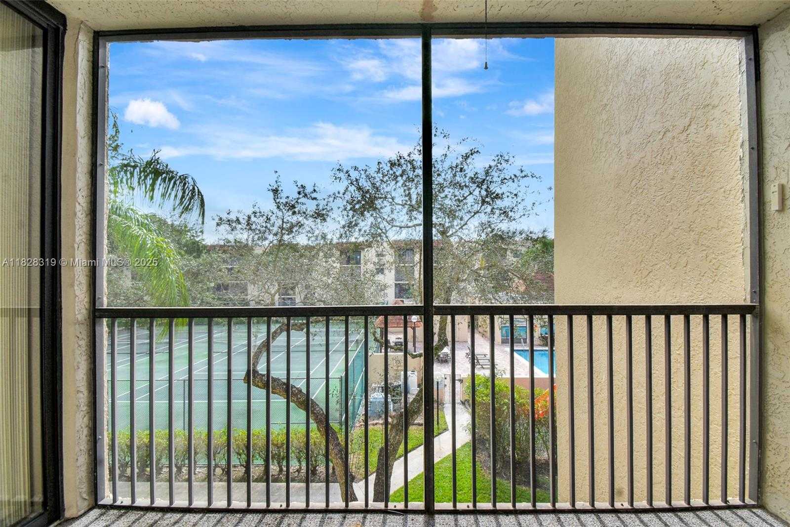 Small Image of 10501 WEST BROWARD BLVD #304, Plantation Number 53