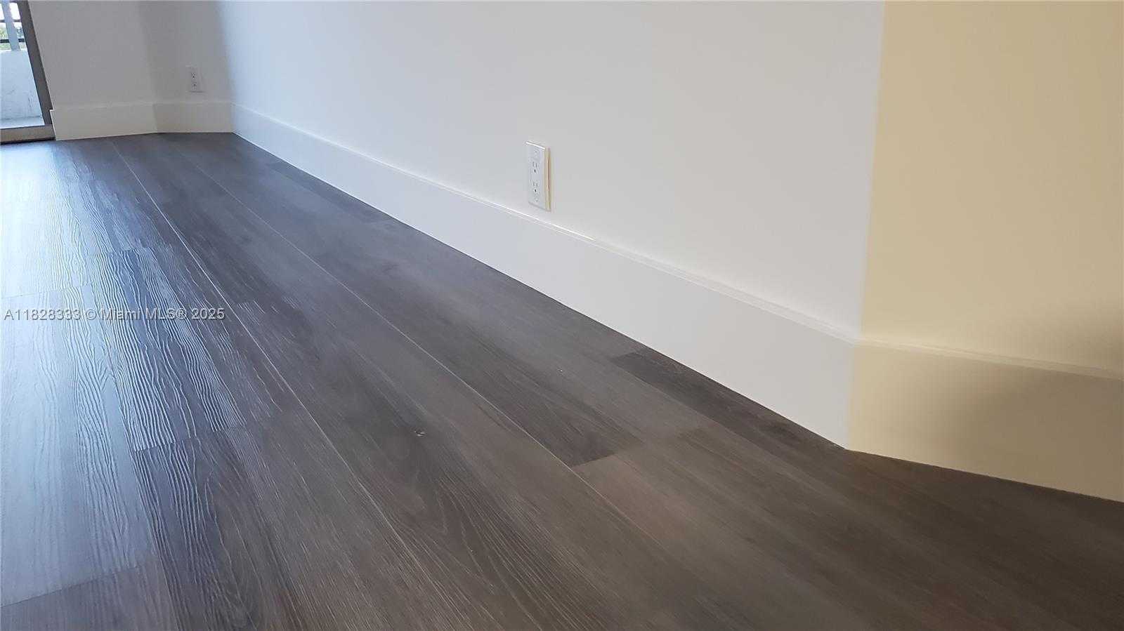 Imagen de Pequeño Objeto