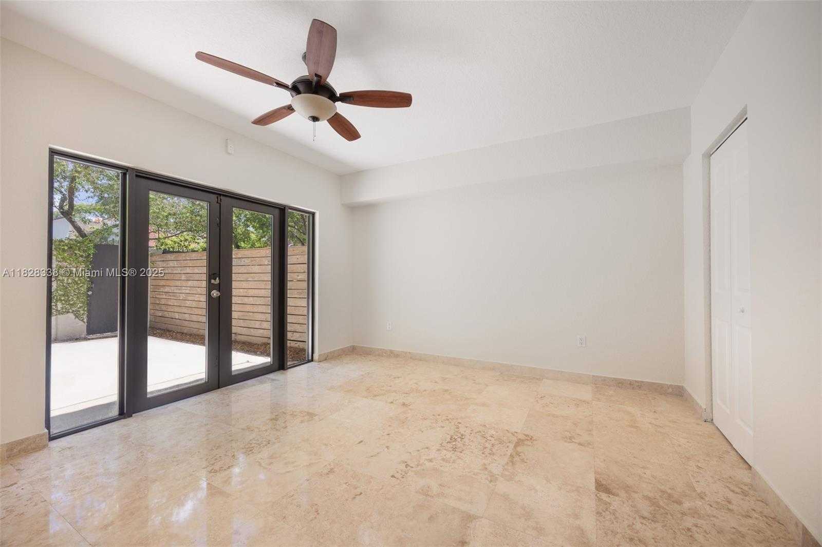 Small Image of 3204 BIRD AVE #108, Coconut Grove Number 6