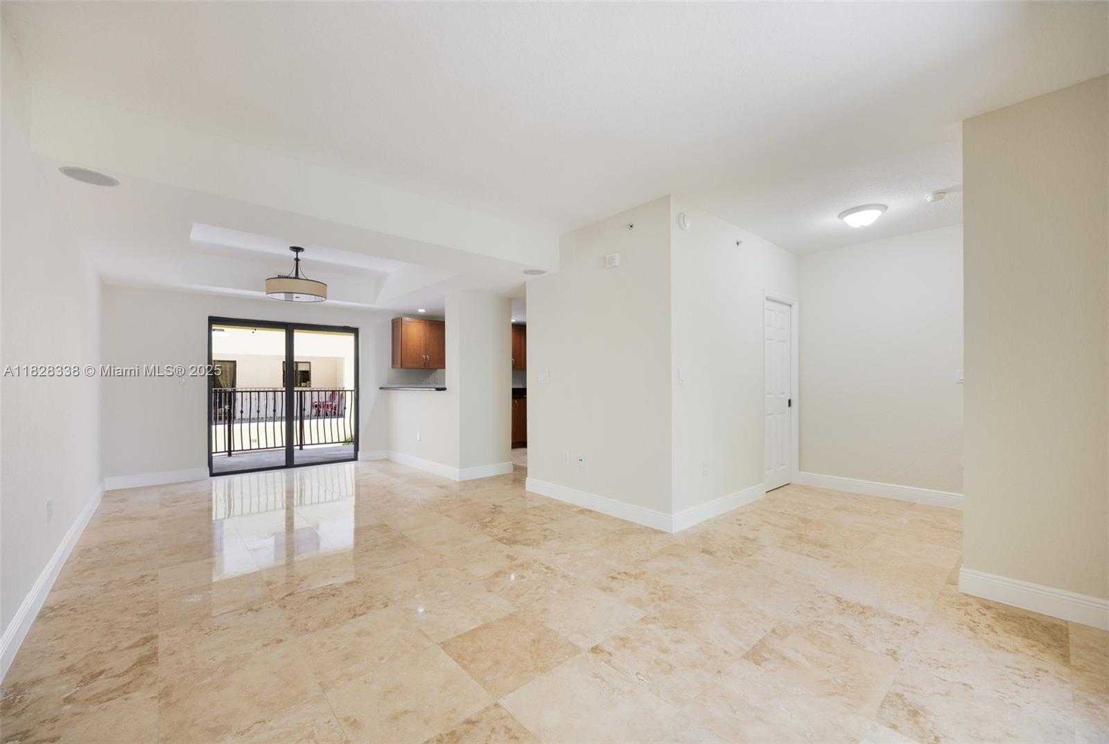 Small Image of 3204 BIRD AVE #108, Coconut Grove Number 8