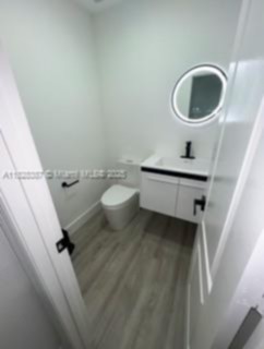 Small Image of 976 NORTH 18TH CT, Hollywood Number 3