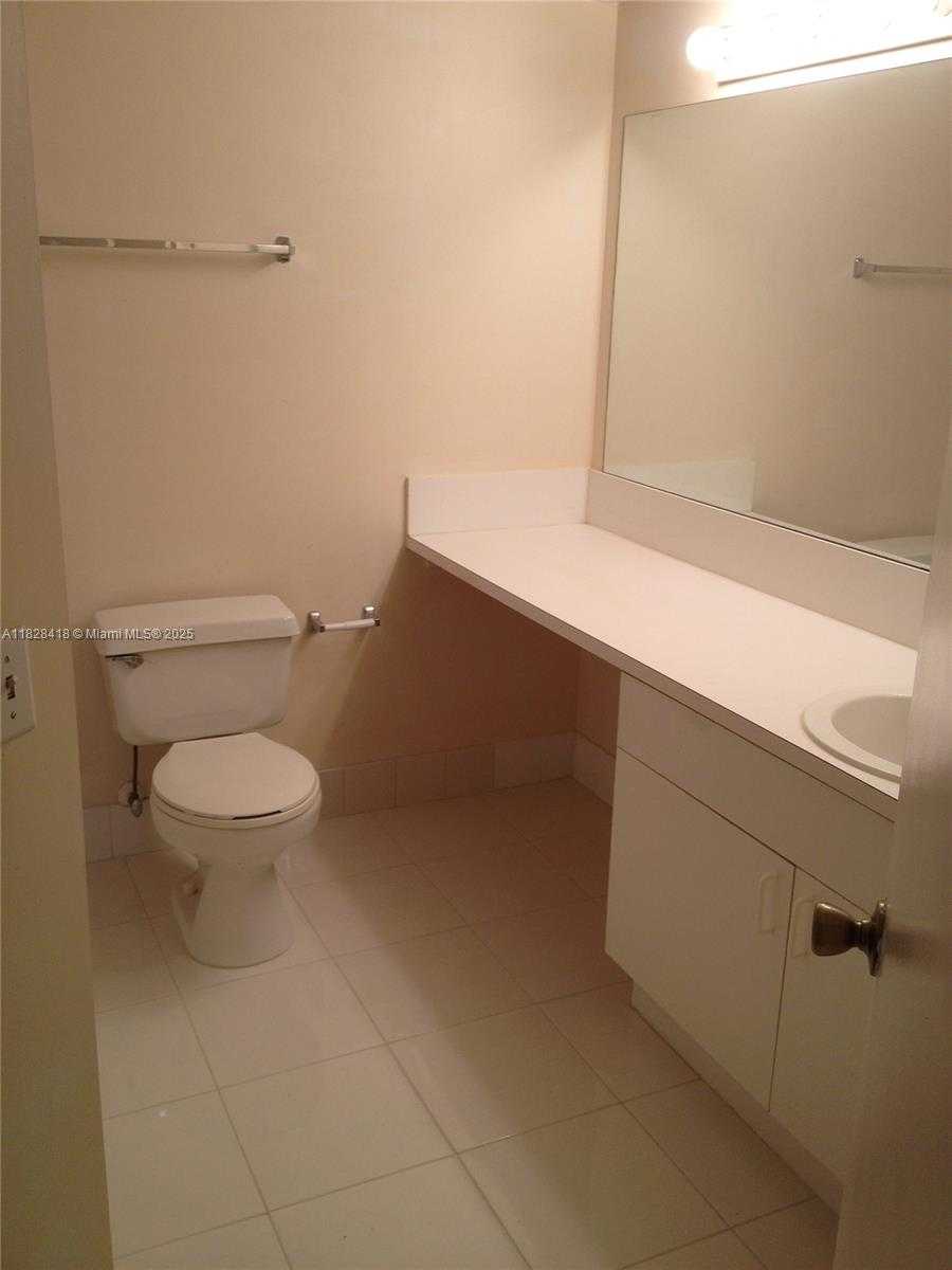 Small Image of 470 SOUTH PARK RD #7-308, Hollywood Number 12
