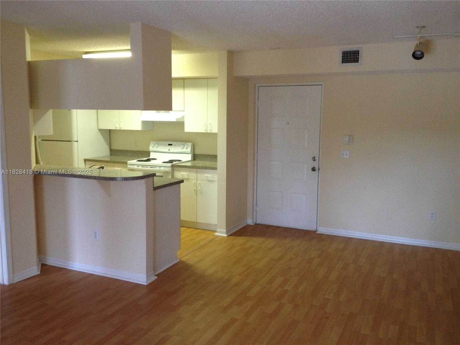 Small Image of 470 SOUTH PARK RD #7-308, Hollywood Number 7