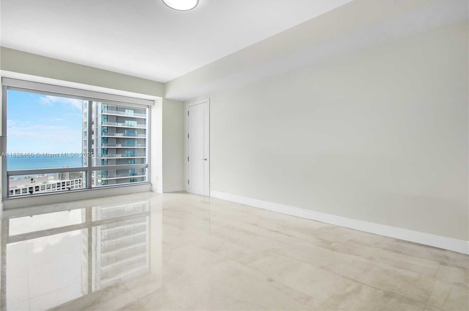Small Image of 1425 BRICKELL AVE #44A-B, Miami Number 16